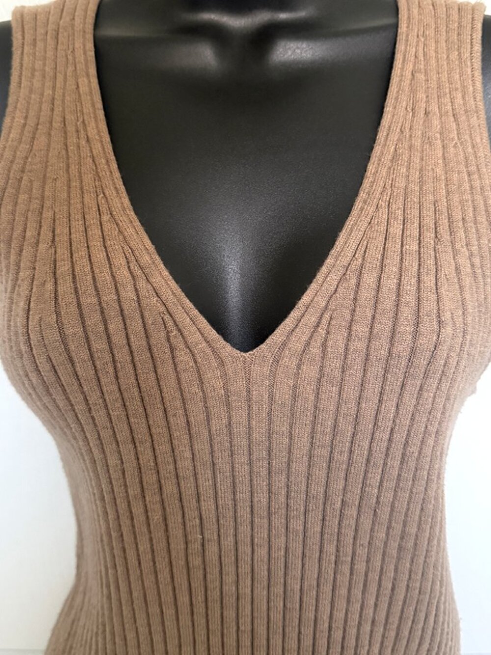Quince Eco-Knit Cropped Sweater Tank Top - Warm Taupe / Large - Picture 4 of 7